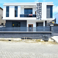 beautiful-5-bedroom-fully-detached-duplex-with-bq-&-fitted-kitchen